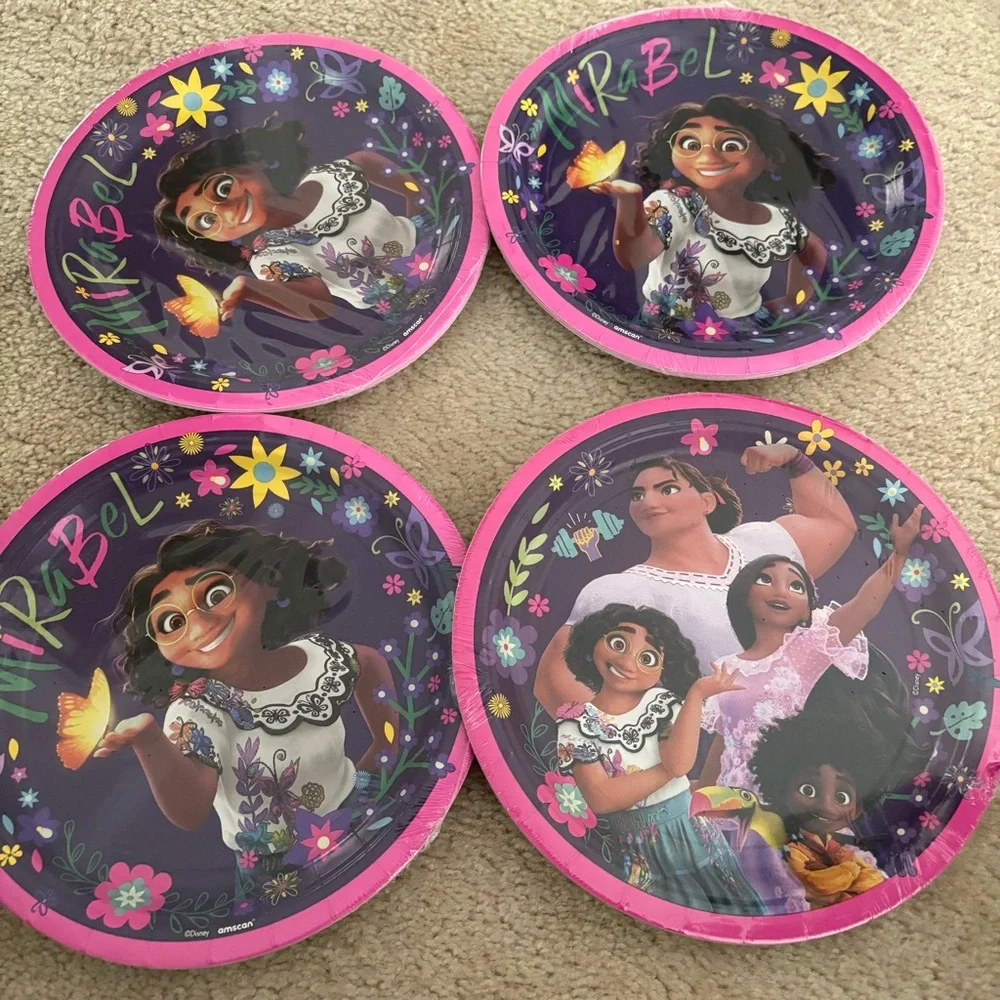 Disney Encanto Paper Plates— 32 Count